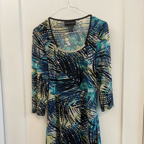 <3 Frank Lyman blouse - Picture 2 of 4